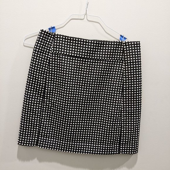 LOFT Black & Whit Polka-Dot Pencil Skirt - Picture 1 of 4